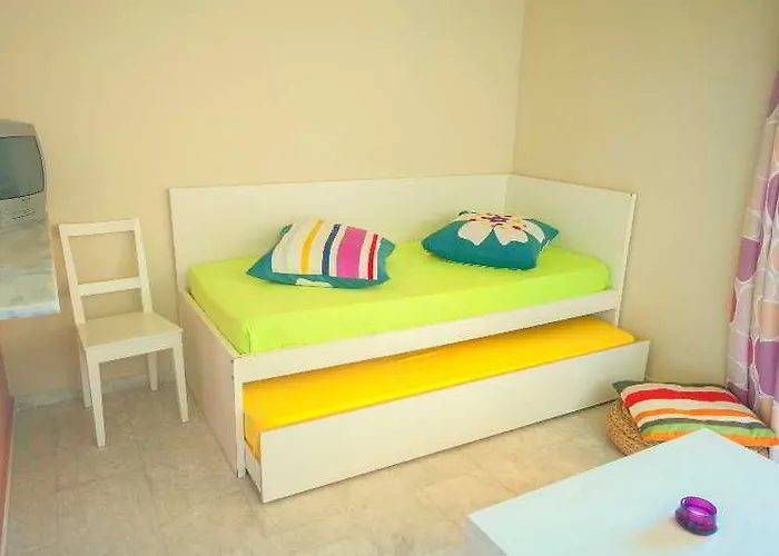 Apartament Esperides Marathópolis