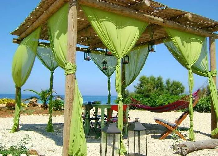 Apartament Esperides Marathópolis